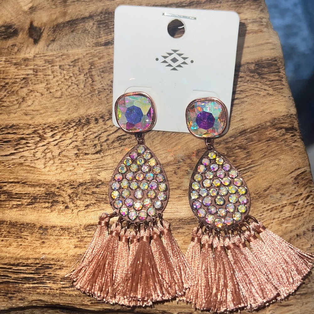 Rose gold color blingy dangle earrings !